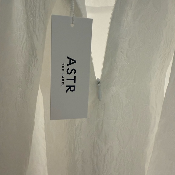 ASTR the Label Jacquard pleated mini dress-NWT Sz small - Picture 6 of 9